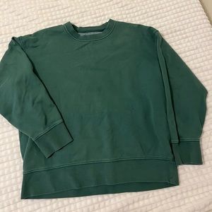 AE green crewneck